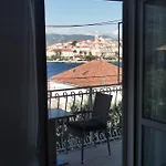 Palm Street Gostinjska kuća 3*