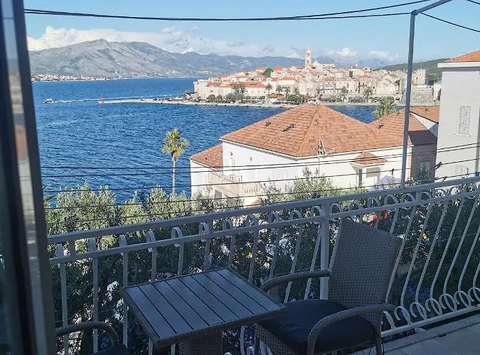 Palm Street 3*